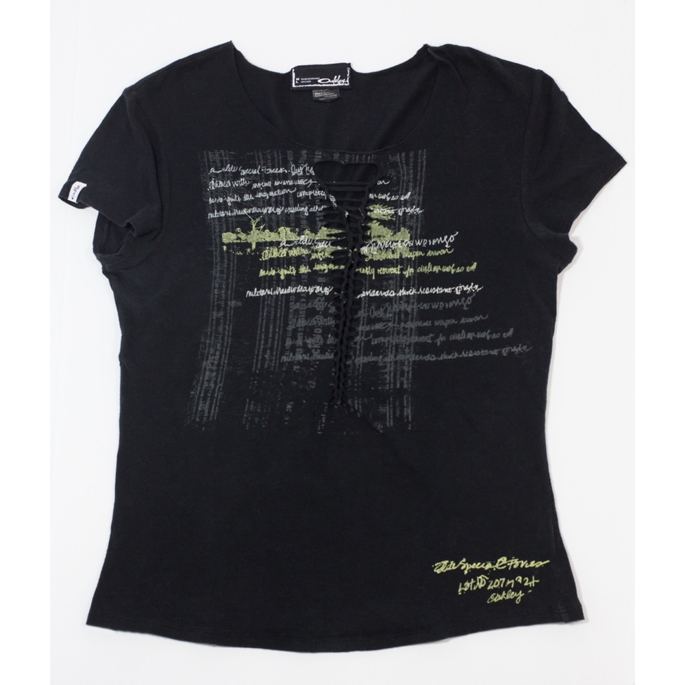 Oakley women’s T shirt size L